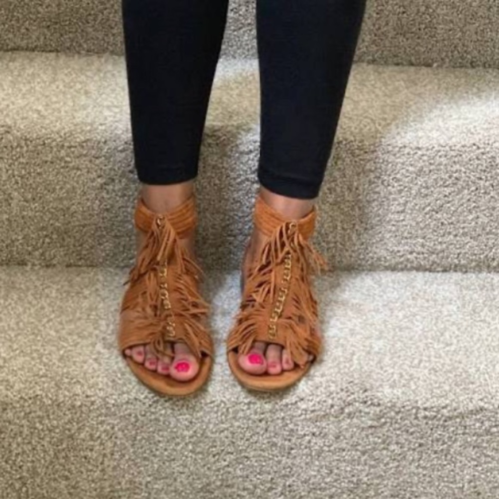 Vince Camuto Fringe sandals